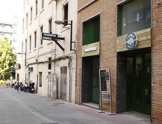 Cofamily cowork space