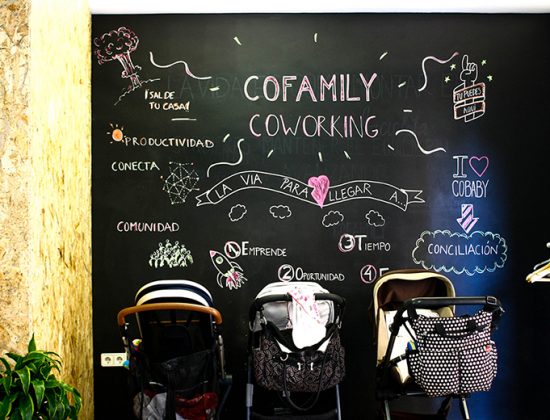 Cofamily cowork space