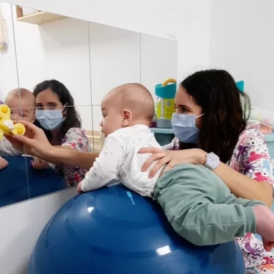 MARIA MARTÍNEZ – Fisioterapeuta Pediátrica – CENTRO CRECER SIN LÍMITES VALENCIA